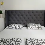 Lisbon's At Campo Pequeno Guest house